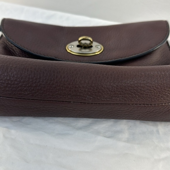 Fossil Key-lock Extra Small Crossbody Bag - Picture 7 of 10